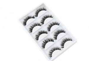 fake eyelashes